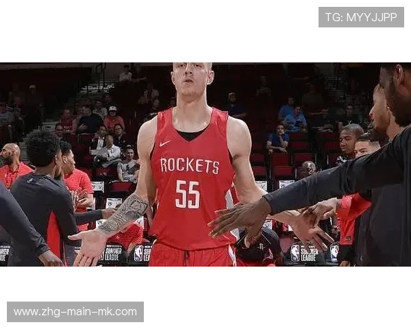 成都引援锁定中场主帅型球员，体系化补强明显