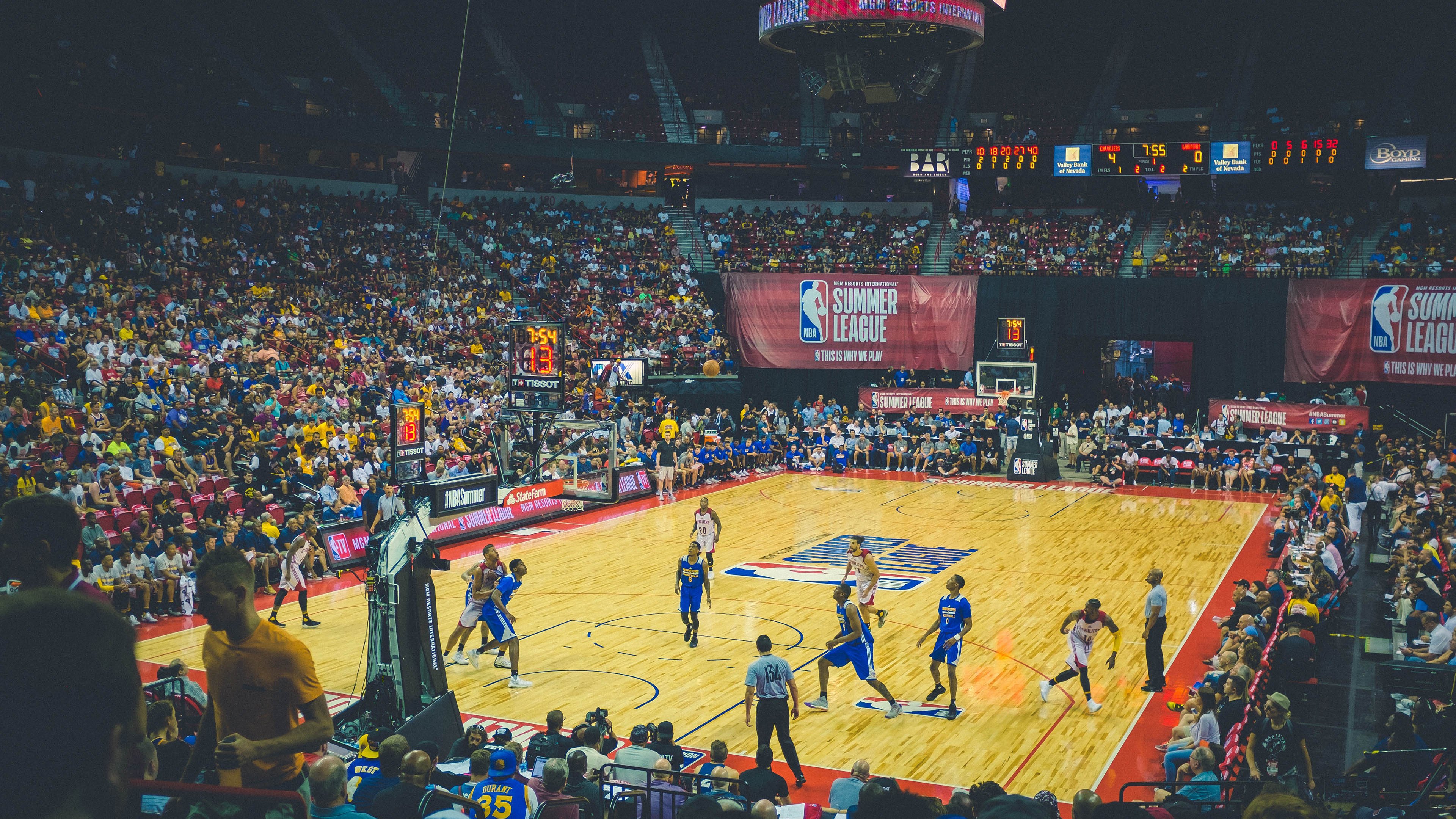 “四季全勤运动奖”首次颁出 连续一年不间断运动者获表彰